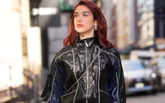 دوا ليبا - مغنية بريطانية