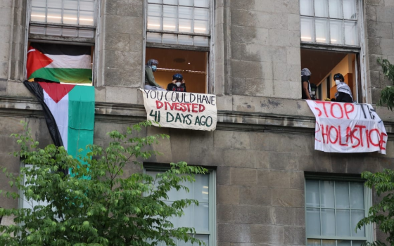 سيطرة وقمع واعتقالات..  مواجهات عنيفة في جامعات العالم مع تصاعد الحراك الطلابي