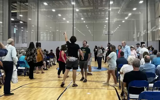 اجتماع في قاعة مدينة أوريغون