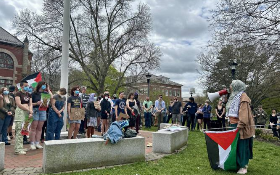 مخيم طلابي تضامني