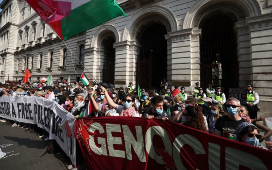 جانب من تظاهرة في لندن للتنديد ببيع الأسلحة للاحتلال