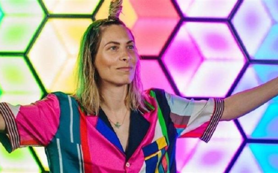 الدي جي الكندية "بلونديش"