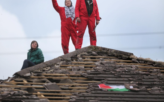 نشطاء من حركة فلسطين