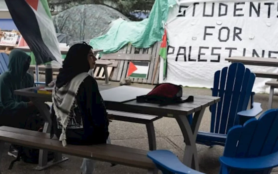 إمهال مخيم التضامن في جامعة جزيرة فانكوفر 3 أيام