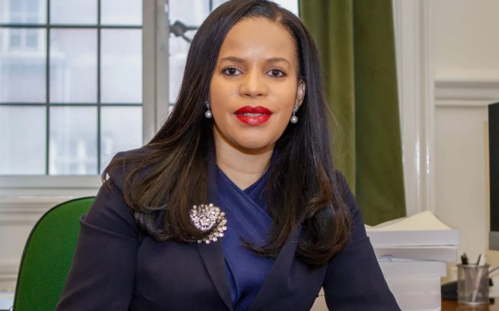 كلوديا ويب- نائبة بريطانية سابقة