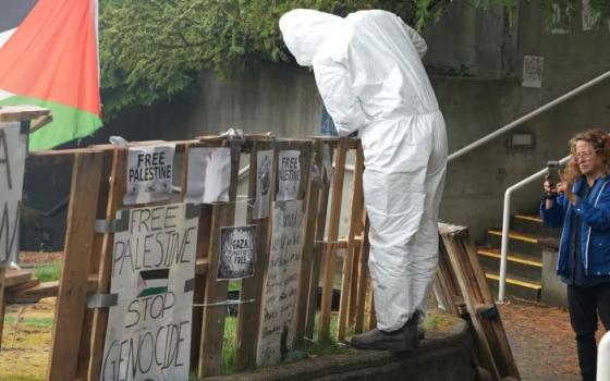 تفكيك مخيم تضامني مع غزة في جامعة جزيرة فانكوفر