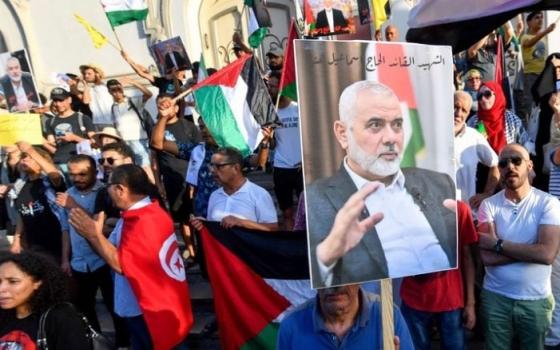 تظاهرة في تونس تطالب بمحاسبة قتلة هنية