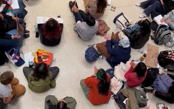 احتجاج طلابي داعم لفلسطين