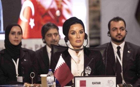 الشيخة موزا بنت ناصر- رئيسة أمناء مؤسسة التعليم فوق الجميع