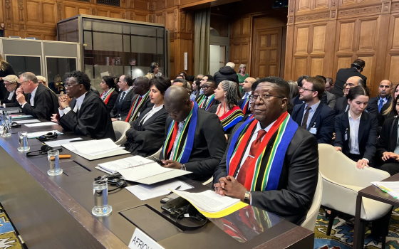 فريق جنوب أفريقيا في محكمة العدل الدولية