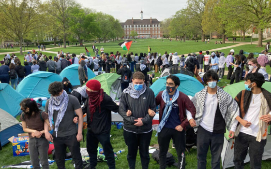 مخيم طلابي تضامني مع غزة