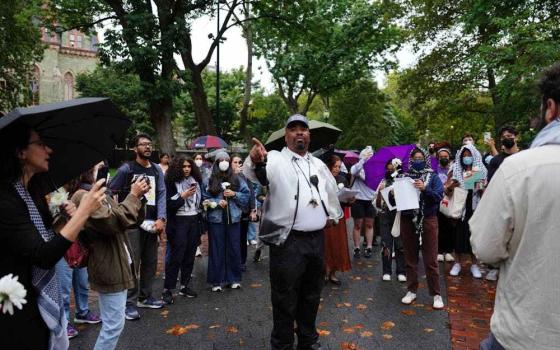 جامعة  بنسلفانيا تعطّل وقفة احتجاجية حدادًا على ضحايا غزة ولبنان