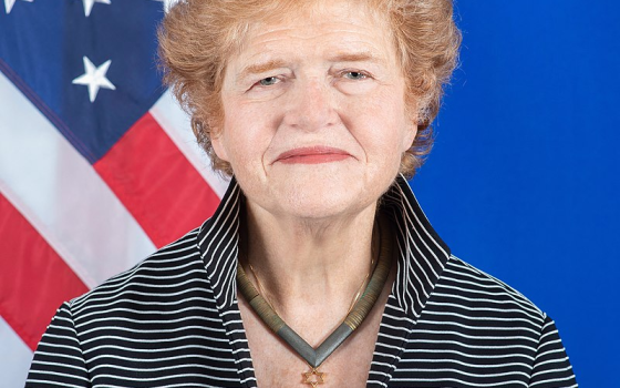 السفيرة ديبورا ليبستادت