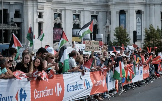 احتجاج داعم لفلسطين في سباق فويلتا