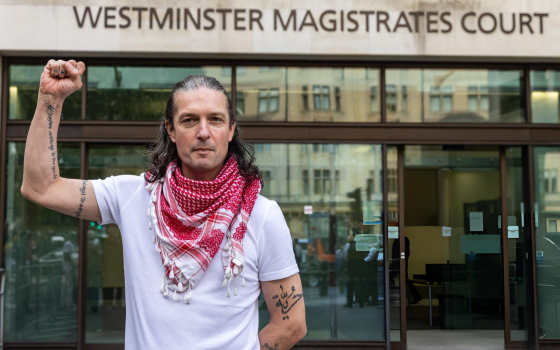 ريتشارد برنارد، مؤسس لمنظمة حركة فلسطين