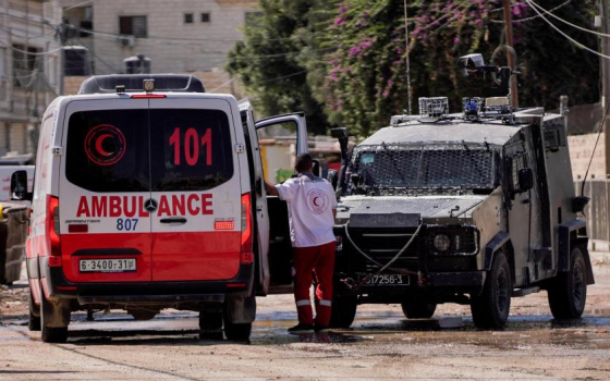 اقتحام قوات الاحتلال الإسرائيلي لإحدى المدن الفلسطينية  