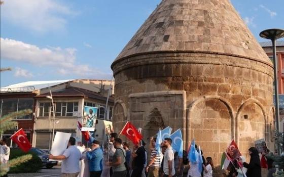 مسيرة صامتة للأطباء في تركيا ضد الإبادة الجماعية