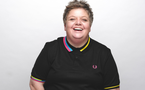 سوزي مكابي- ممثلة كوميدية