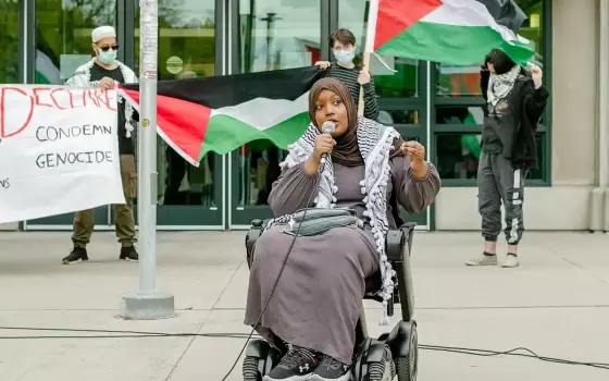 سارة جاما، نائبة مؤيدة لفلسطين