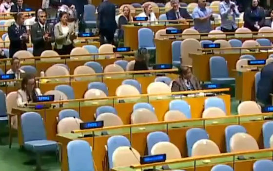 وفود تغادر قاعة الأمم المتحدة احتجاجًا على جرائم نتنياهو