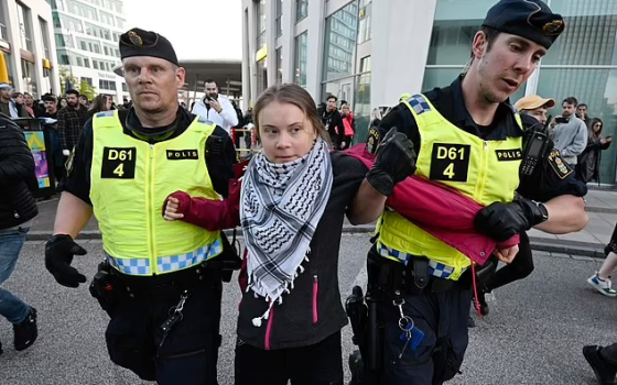 اعتقال الناشطة المناخية جريتا ثونبرج