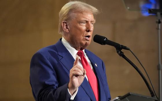 دونالد ترامب- رئيس أمريكي سابق