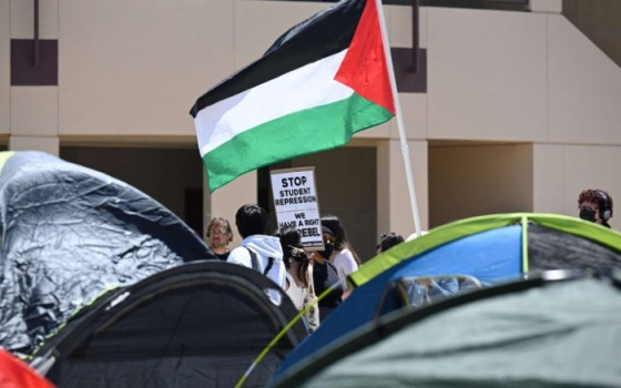 مخيم طلابي تضامني مع غزة