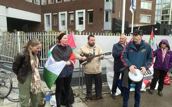 وقفة مؤيدة لفلسطين