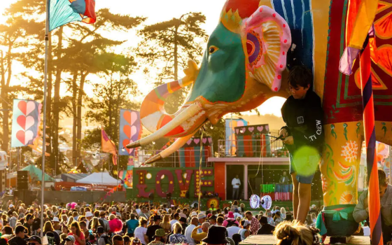 مهرجان الهروب الكبير