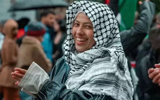 الطالبة الفلسطينية “دانا أبو قمر”