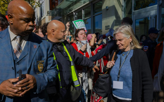 احتجاج طلابي ضد قرار جامعة براون الرافض لسحب الاستثمارات