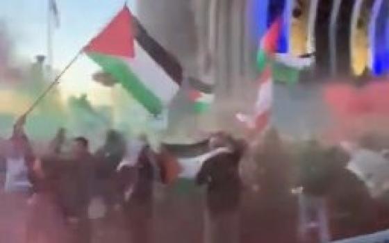 جسر لندن المغلق بسبب احتجاجات مؤيدة لفلسطين