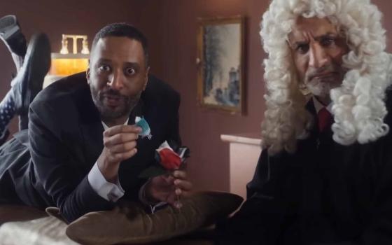 أغنية ساخرة لباسم يوسف وأمجد النور بعنوان “محاكمة النتن”