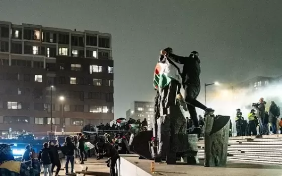 أنصار فلسطين يهاجمون مشجعي الاحتلال في هولندا