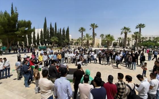 وقفة طلابية داعمة لفلسطين في الجامعة الهاشمية