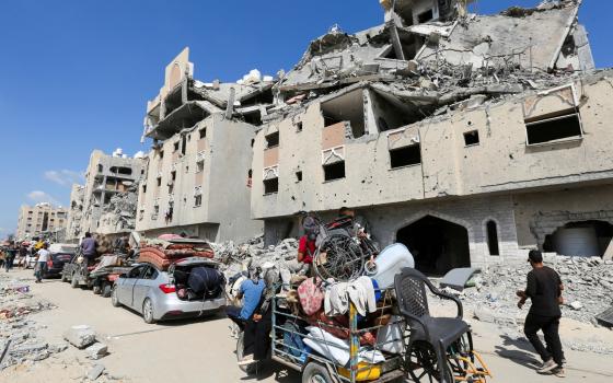 مظاهر النزوح والدمار في غزة  