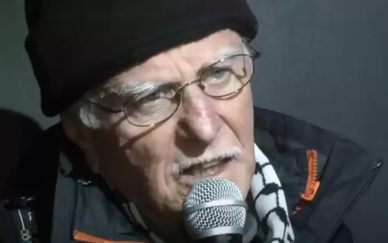 أكاديمي يهودي داعم لفلسطين