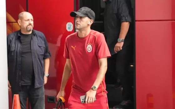 حكيم زياش- لاعب كرة قدم مغربي