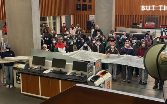 احتجاج طلابي في جامعة أدنبرة للتنديد بدعم الجامعة للاحتلال