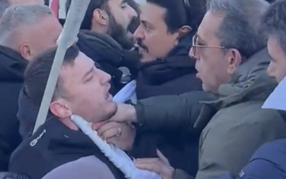 قمع المتظاهرين في تركيا المنددين باستمرار التجارة مع الاحتلال