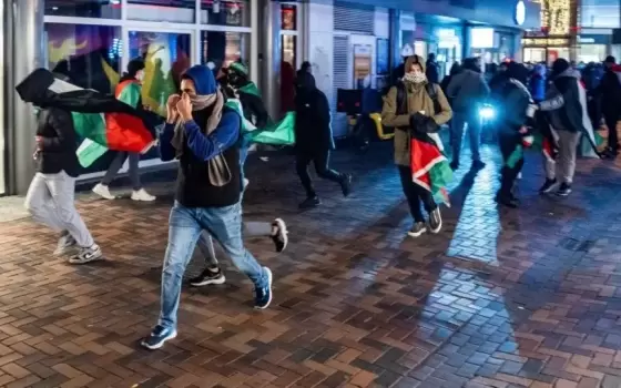 محتجون مؤيدون لفلسطين في هولندا