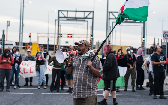 احتجاج داعم لفلسطين في ميناء