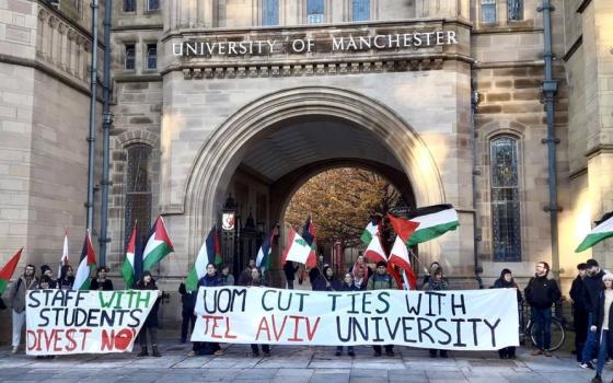 وقفة داعمة لفلسطين أمام جامعة مانشستر