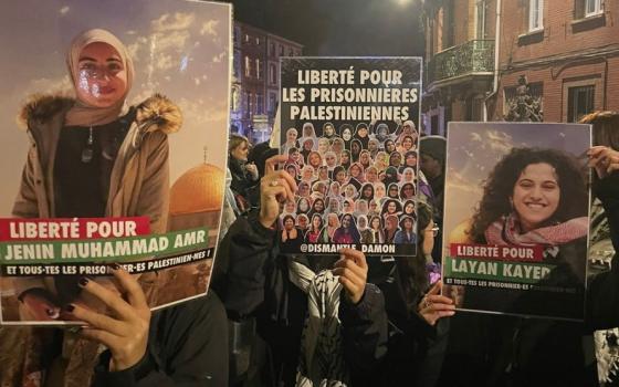 مسيرة لدعم نساء غزة والأسيرات الفلسطينيات