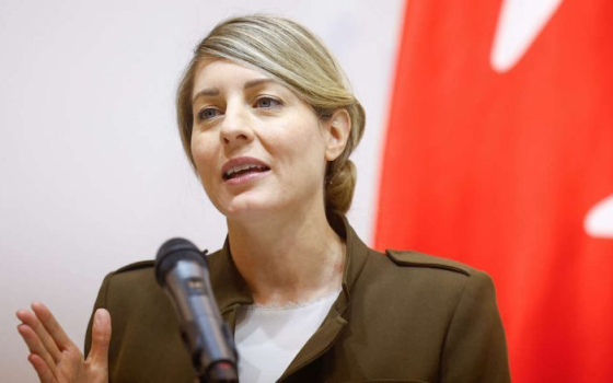 وزيرة الخارجية الكندية