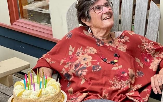 مارلين بوتر علقت لافتة داعمة لفلسطين