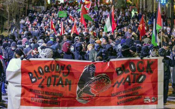 احتجاجات مناهضة لحلف الشمال الأطلسي في مونتريال