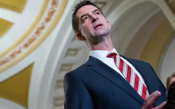 السيناتور الأمريكي توم كوتون