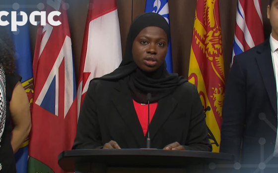 غانيات صادق من منظمة العدالة للجميع في كندا