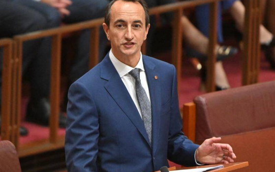 السيناتور الليبرالي ديف شارما